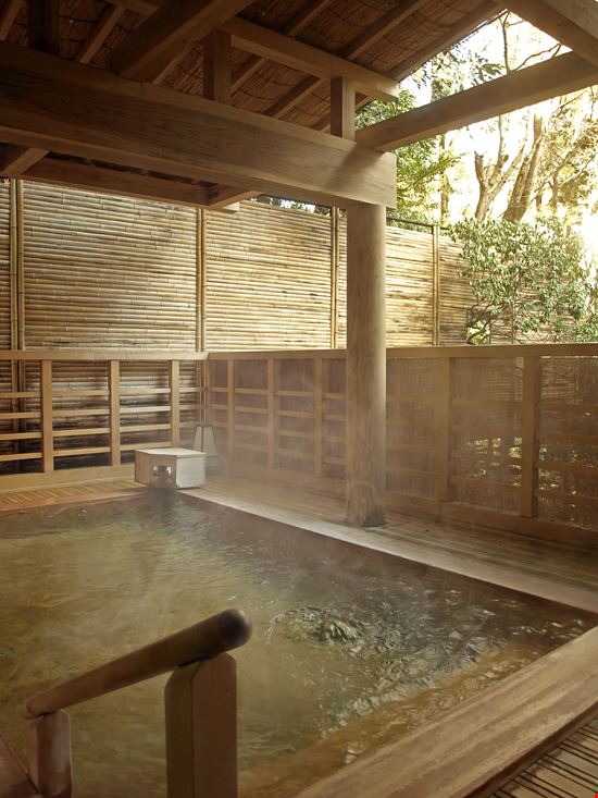 Onsen_20769369-min.jpeg Onsen_20769369-min.jpeg  