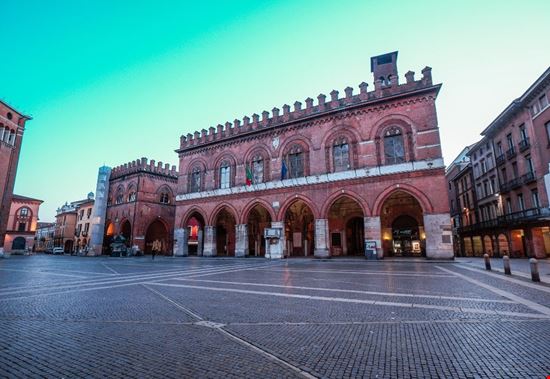 palazzo_comunale_cremona palazzo_comunale_cremona  