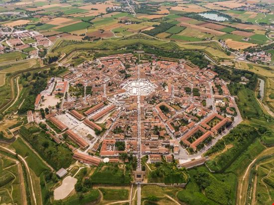 palmanova_struttura palmanova_struttura  