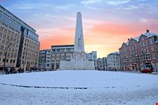 piazza dam_595077728