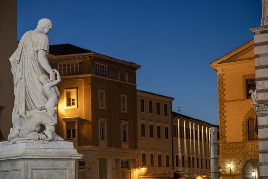 piazza-dante-grosseto piazza-dante-grosseto  