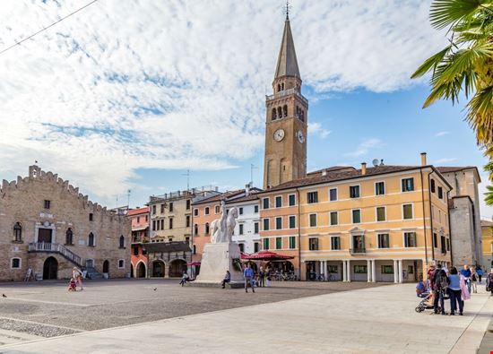 Piazza_a_Portogruaro Piazza_a_Portogruaro  