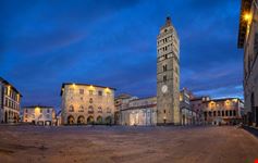 piazza_duomo_pistoia