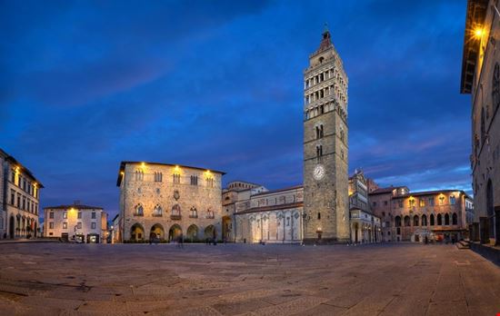 piazza_duomo_pistoia piazza_duomo_pistoia  
