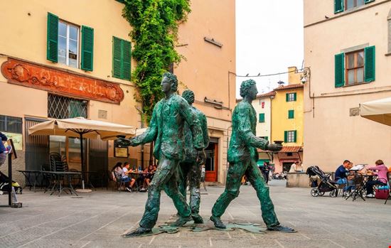 piazzetta_dell_orgaggio_Pistoia piazzetta_dell_orgaggio_Pistoia  