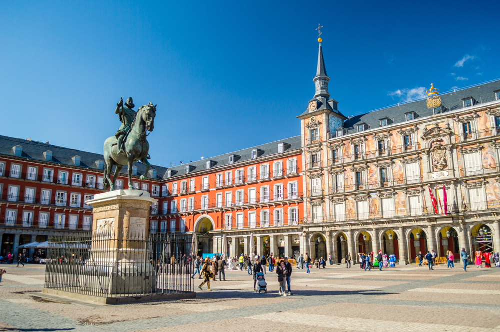 Plaza Mayor Madrid_425303362