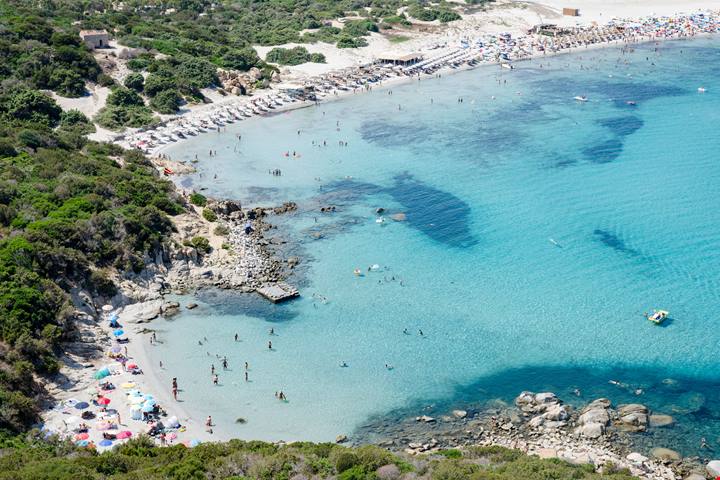 A 45 minuti da Cagliari ma sembra di essere dall'altra parte del mondo: qui la Sardegna si fa caraibica