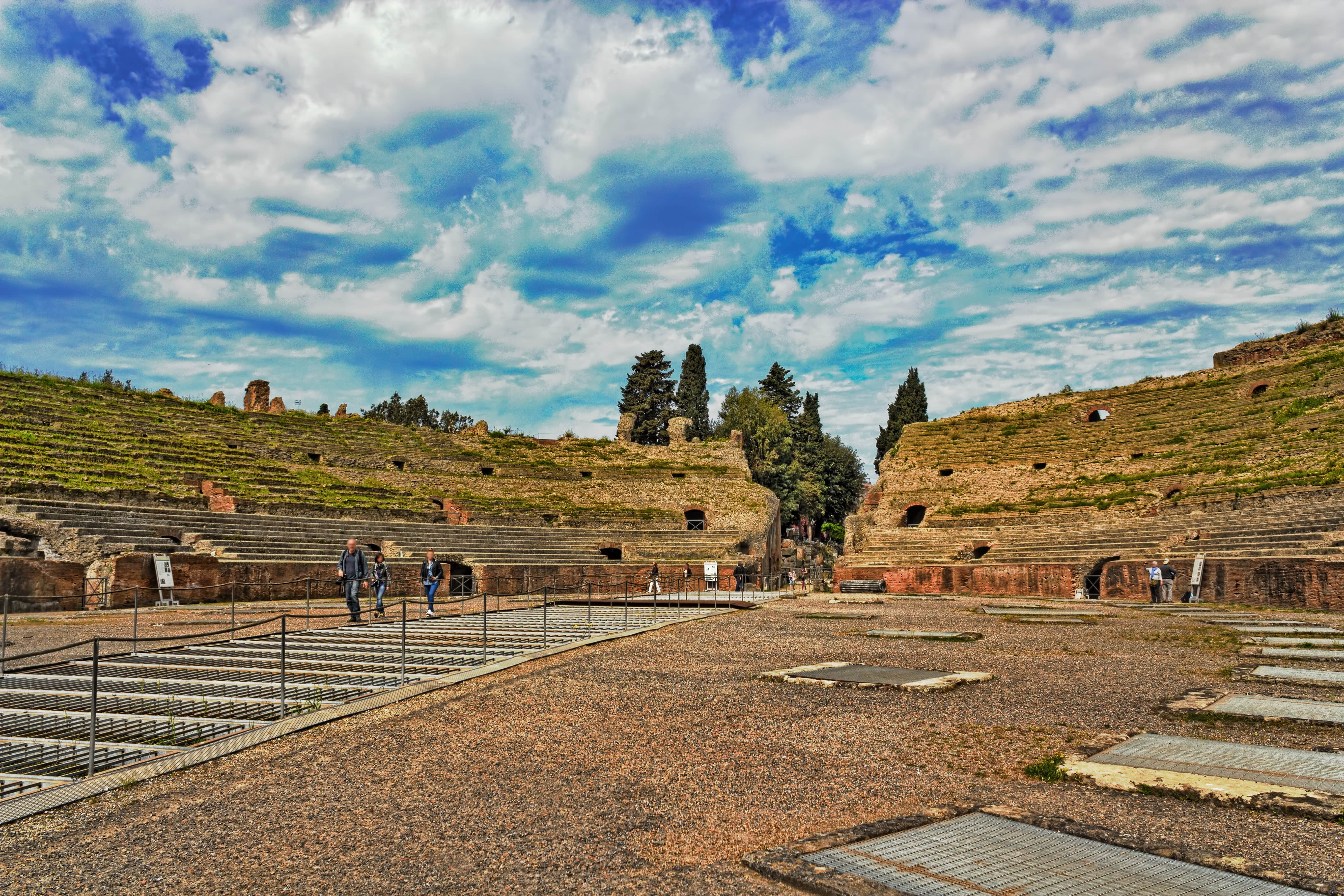 Pozzuoli_83335033-min.jpeg