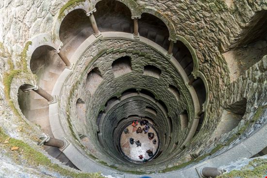 Quinta_Regaleira_238913943-min.jpeg Quinta_Regaleira_238913943-min.jpeg  