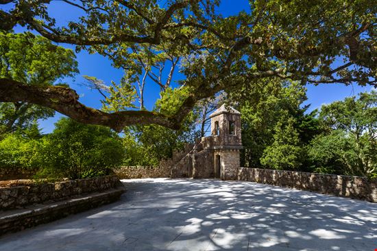 Quinta_Regaleira_406623531-min.jpeg Quinta_Regaleira_406623531-min.jpeg  