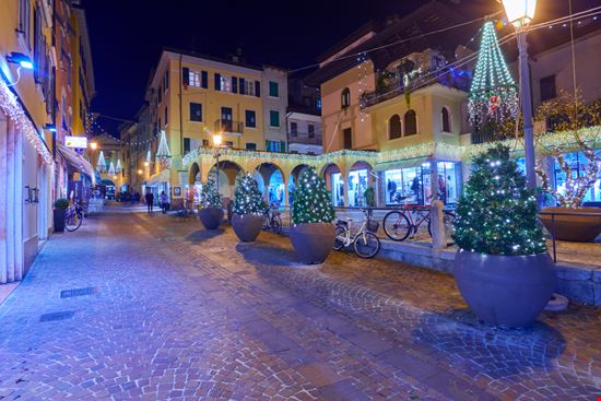 Riva_1598938123 Danny Iacob / Shutterstock.com  