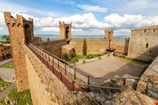 rocca di montalcino_1045350796