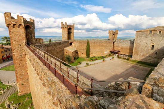 rocca di montalcino_1045350796 rocca di montalcino_1045350796  