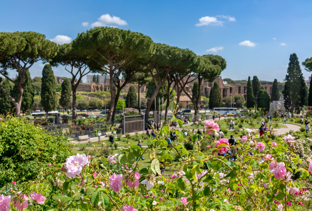 10 parchi di Roma dove fuggire dal caldo e goderti musei, reperti archeologici e concerti all'aperto