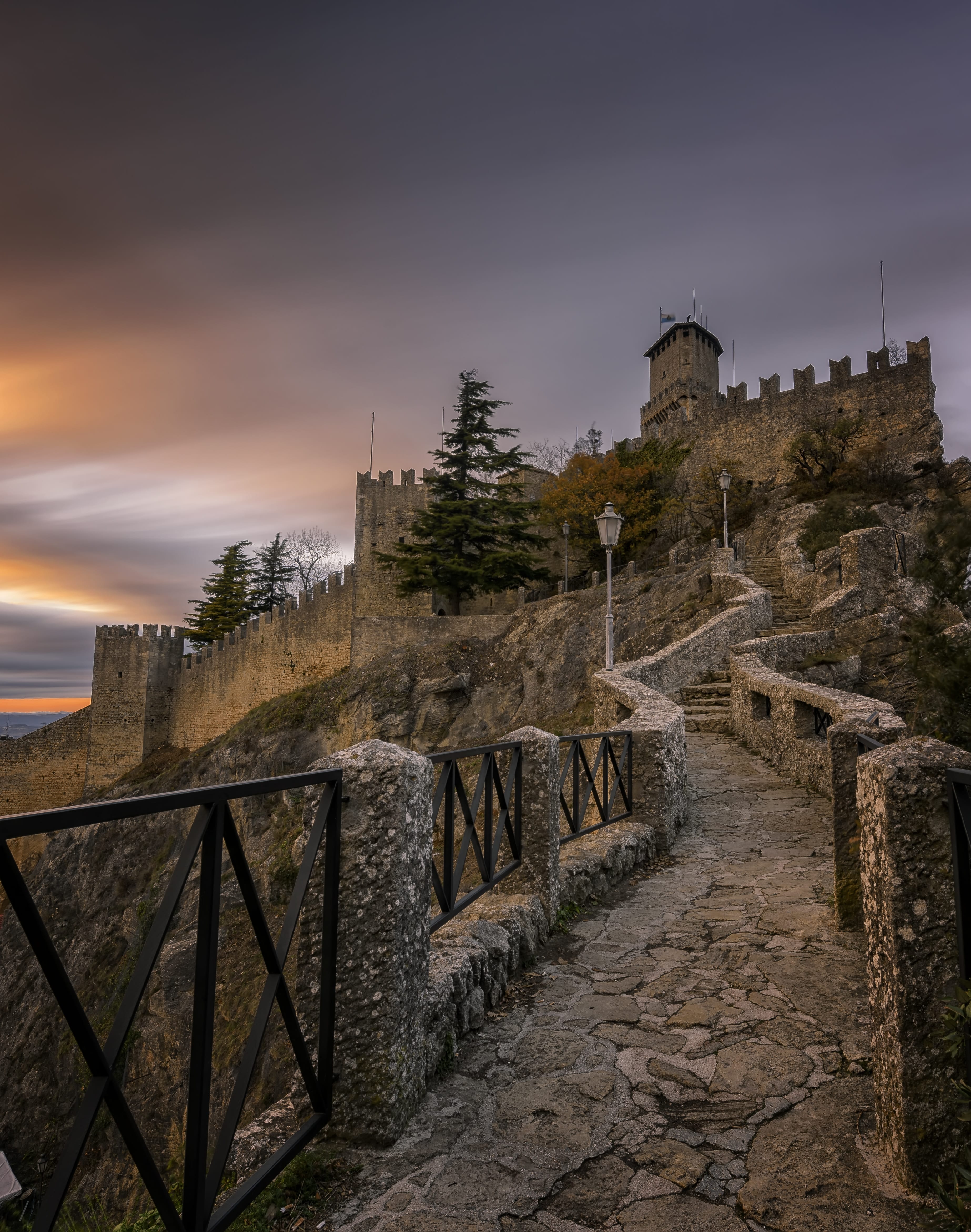 San_Marino_205656039-min.jpeg