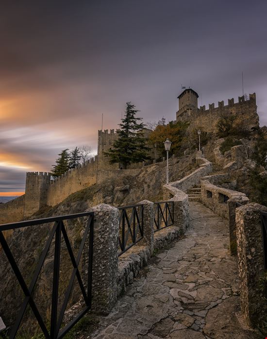 San_Marino_205656039-min.jpeg San_Marino_205656039-min.jpeg  