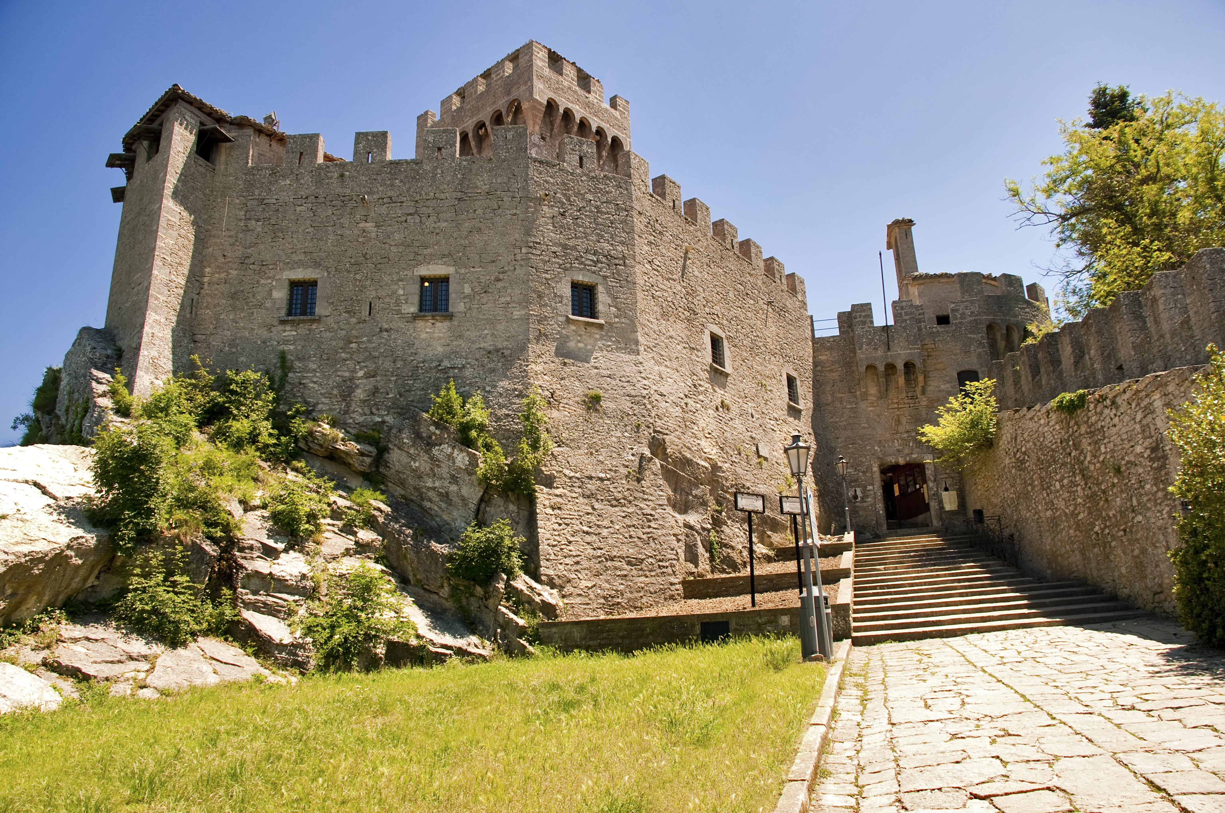 San_Marino_28115100-min.jpeg