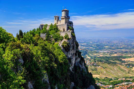 San_Marino_Rocca_196810613-min.jpeg San_Marino_Rocca_196810613-min.jpeg  