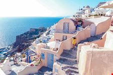 Santorini_790453138