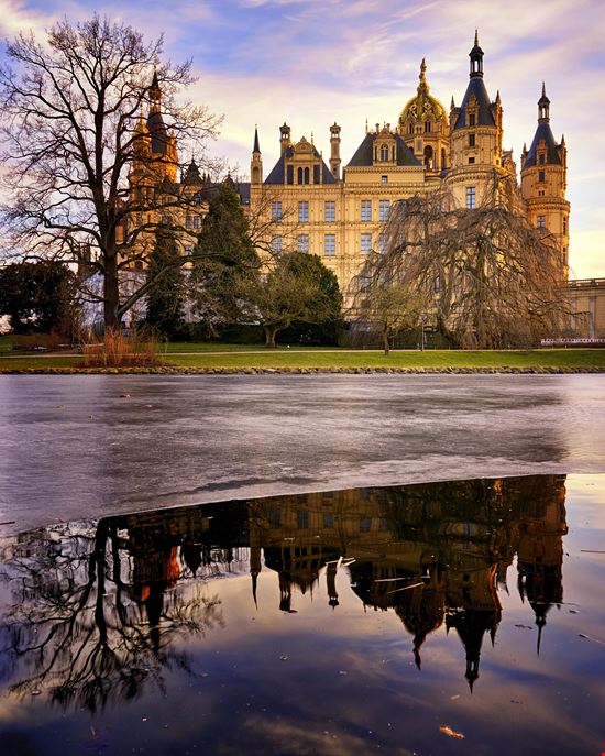 Schwerin_230587839-min.jpeg Schwerin_230587839-min.jpeg  