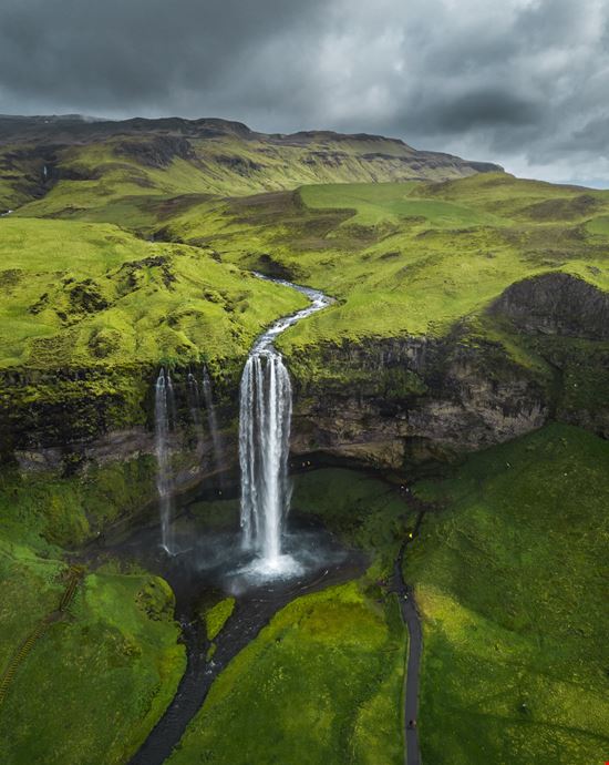 Seljalandsfoss_280926148-min.jpeg Seljalandsfoss_280926148-min.jpeg  