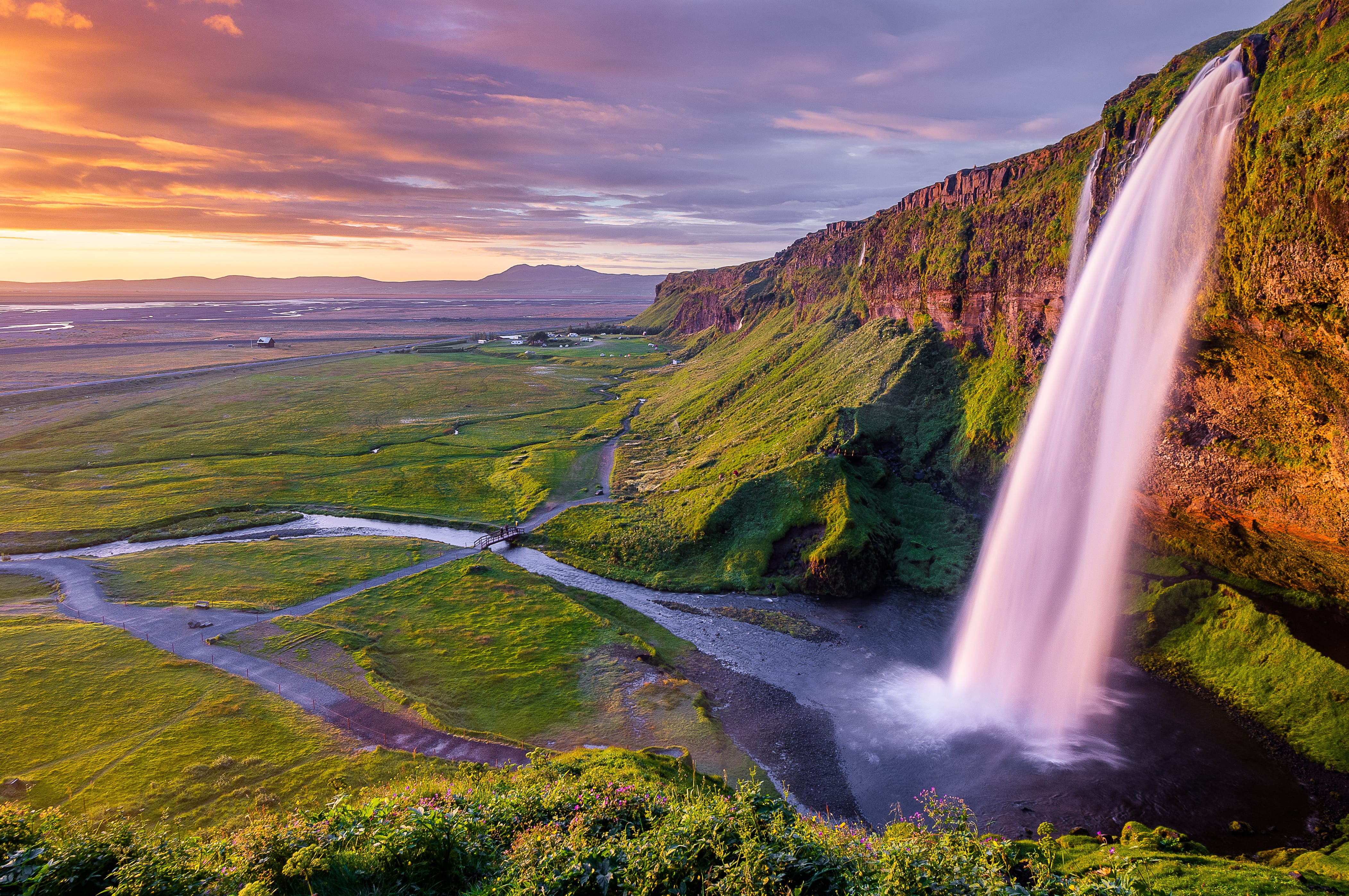 Seljalandsfoss_71221342-min.jpeg