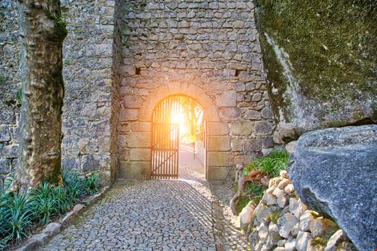 Sintra_1189912129 Sintra_1189912129  