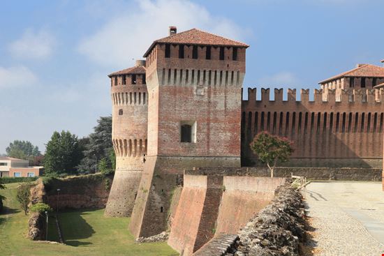 Soncino_143739227-min.jpeg Soncino_143739227-min.jpeg  