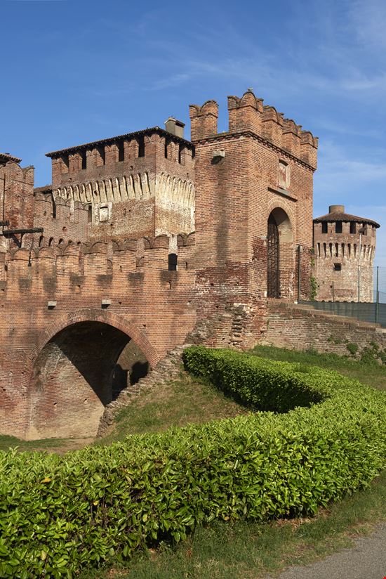 Soncino_165681647-min.jpeg Soncino_165681647-min.jpeg  