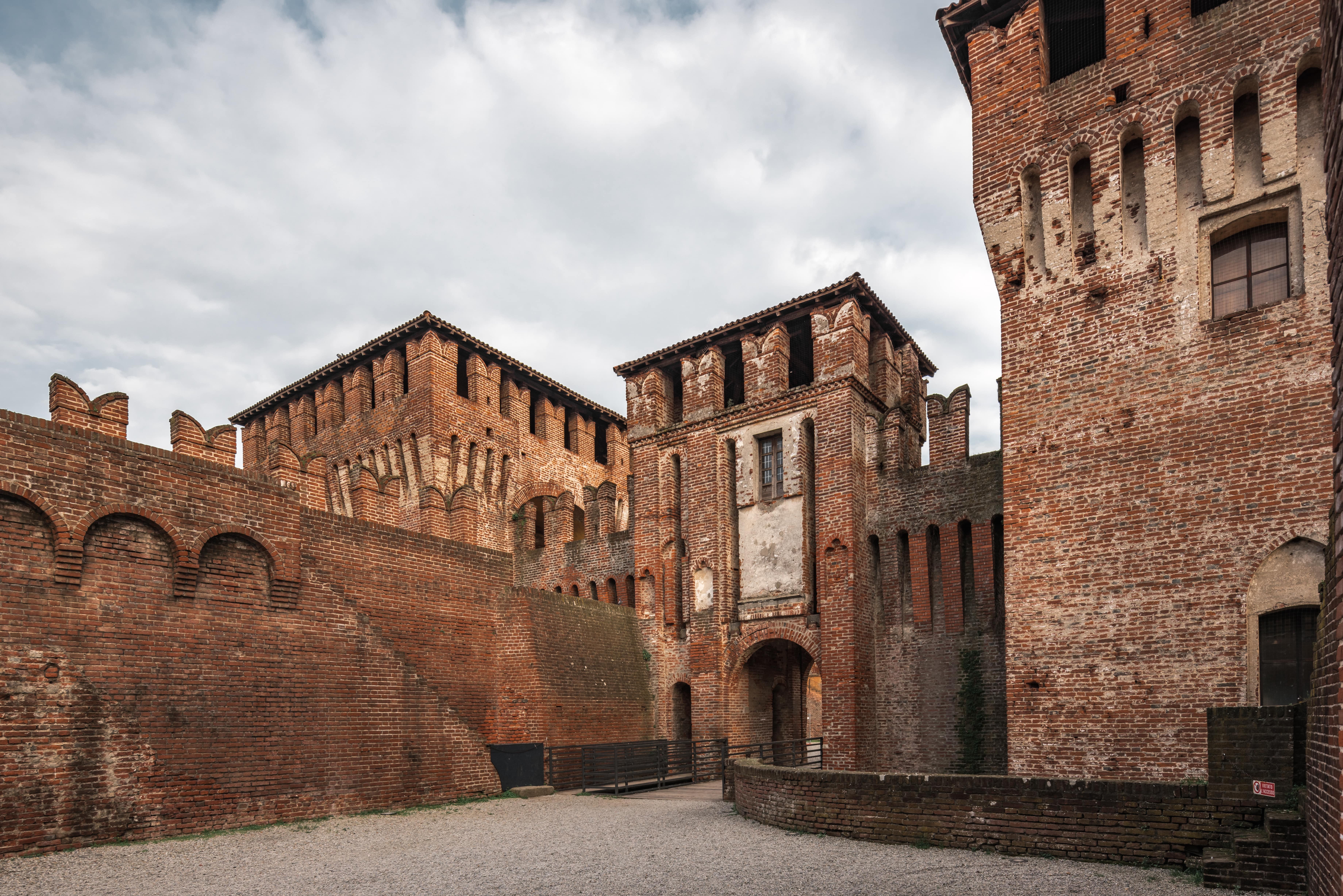 A 30 minuti da Cremona c'è uno dei borghi più belli della Lombardia: tutti stanno prenotando qui per il mese di ottobre