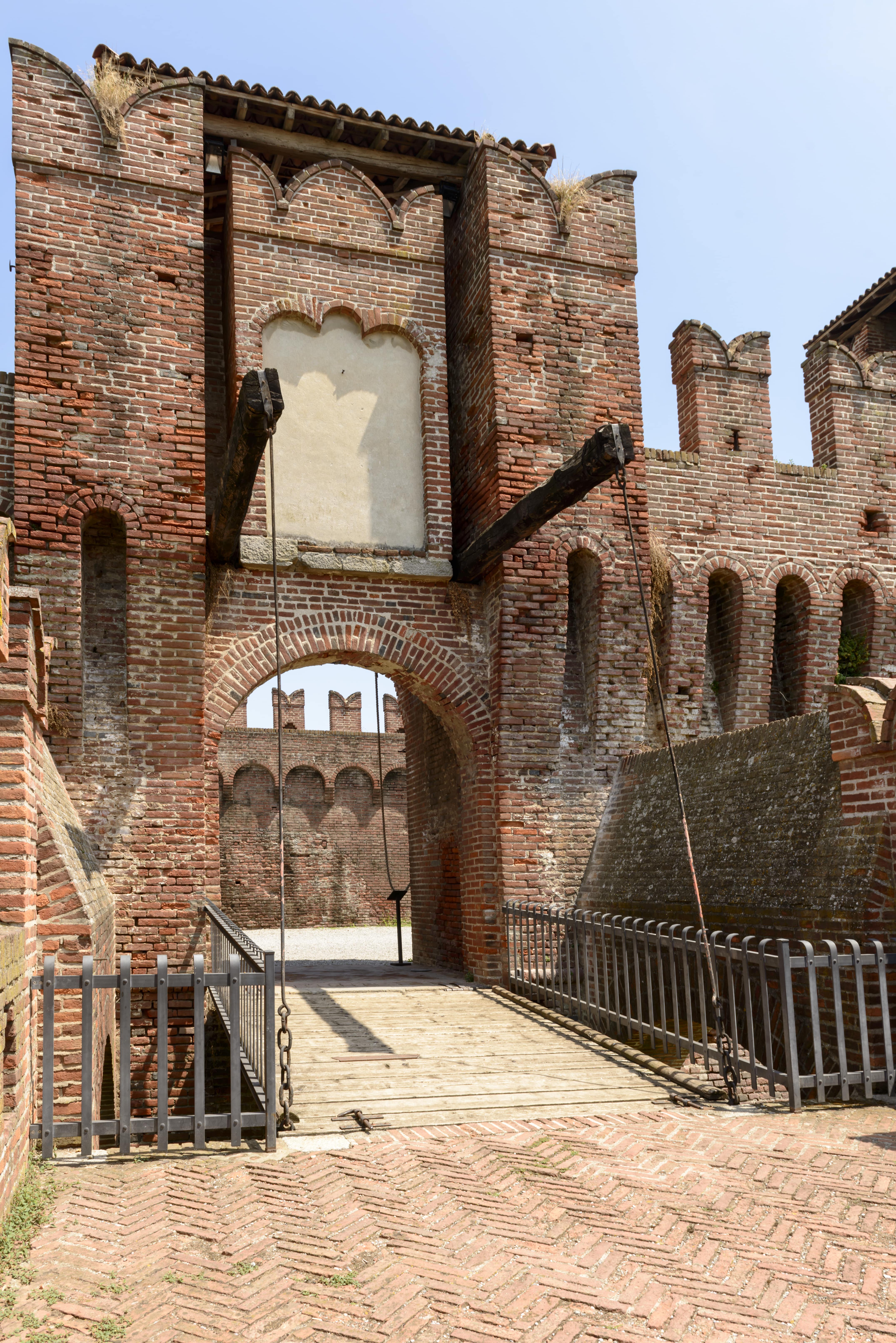Soncino_67407852-min.jpeg