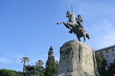 stauta_Garibaldi_La_Spezia