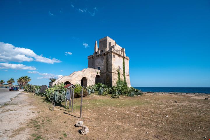 torri costiere in puglia_1778193590