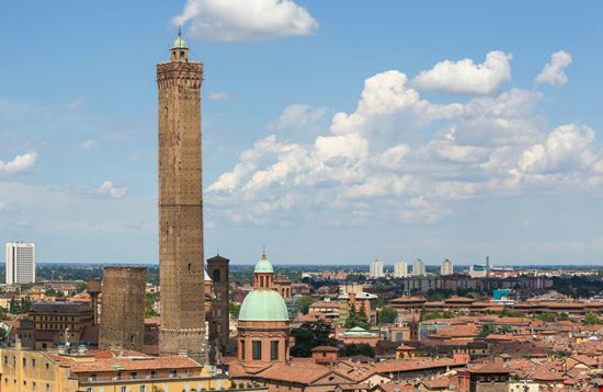 torri di bologna_753012184 torri di bologna_753012184  
