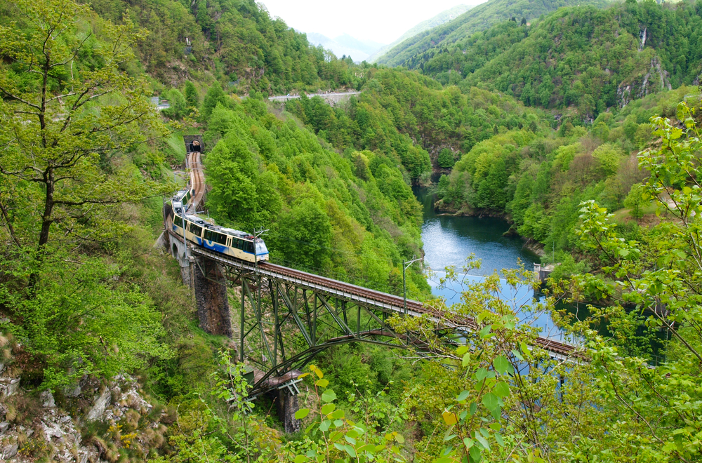 treno-panoramico-vigezzina-centovalli