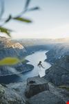 Trolltunga_213211647-min.jpeg