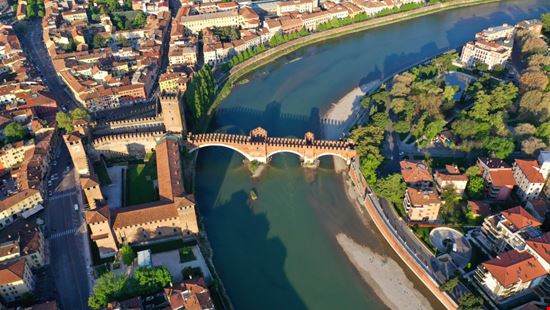 Verona_1382036258 Verona_1382036258  