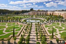 Versailles_194136840-min.jpeg