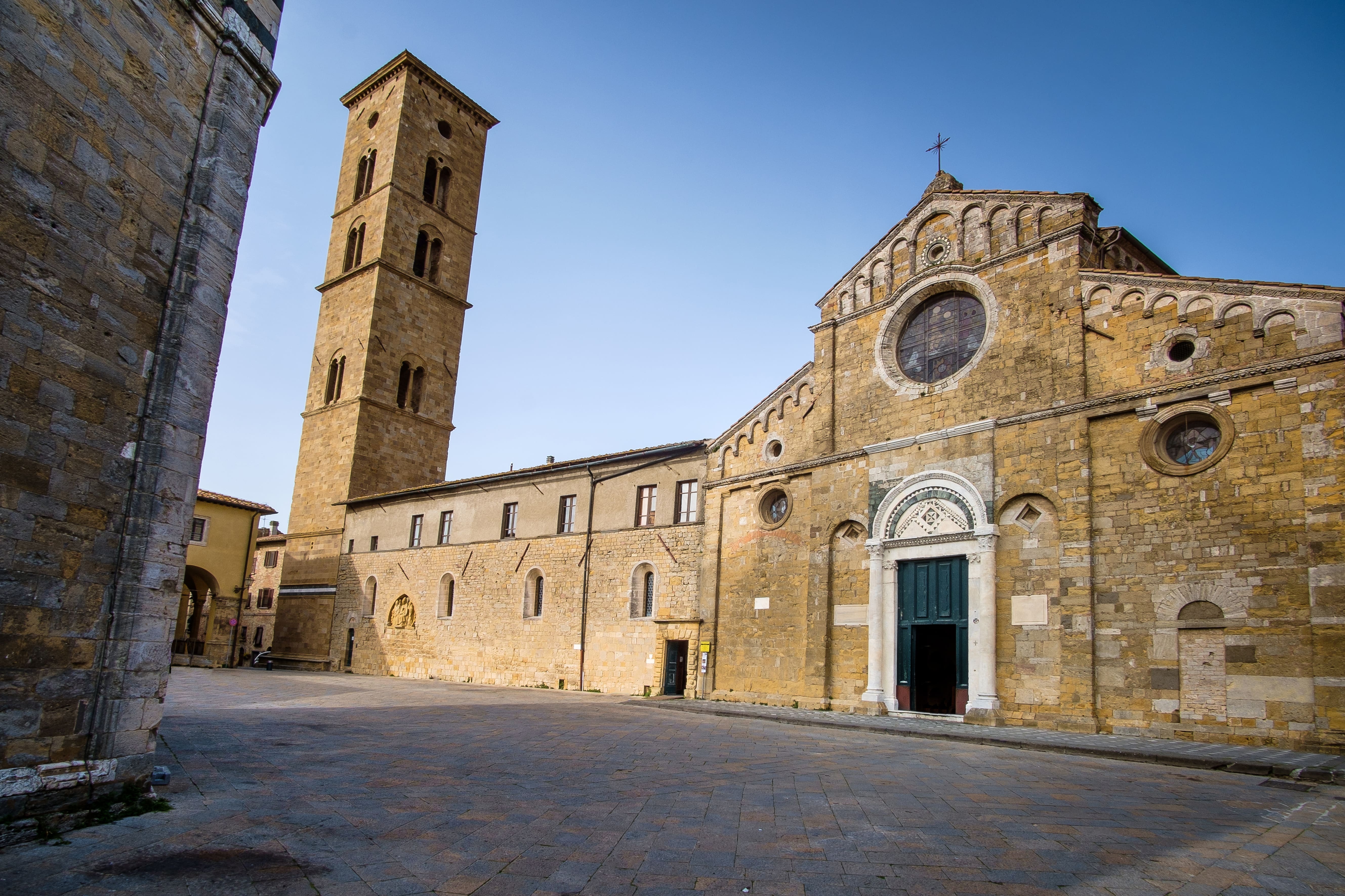Volterra_109056914-min.jpeg