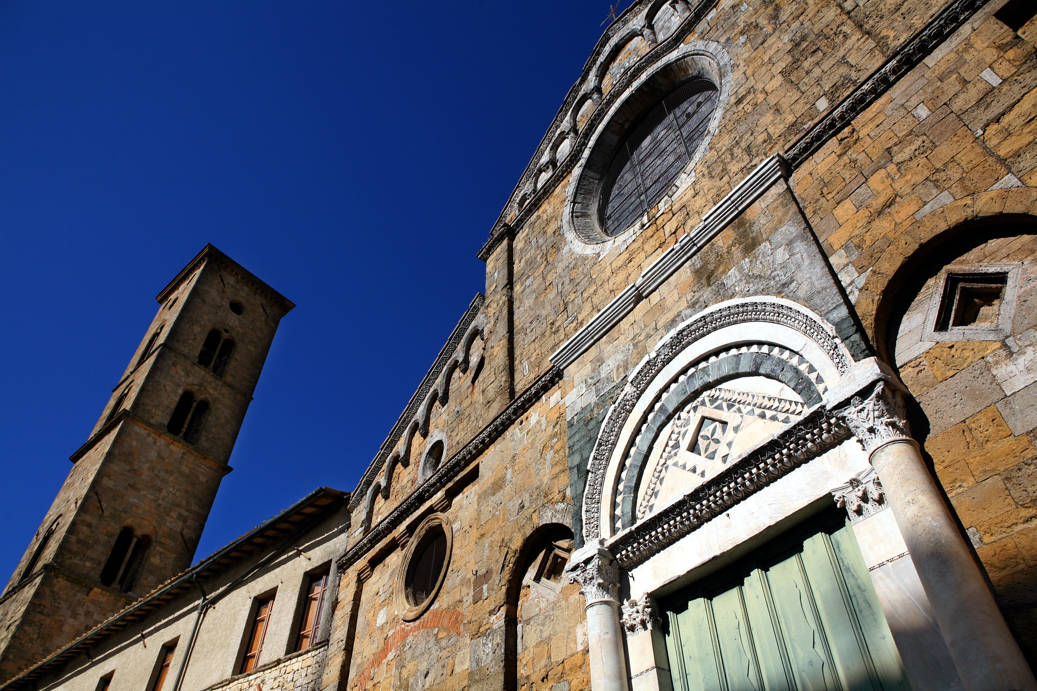 Volterra_38310080-min.jpeg