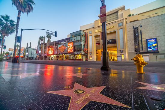  Los Angeles  