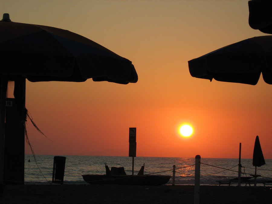 Tramonto sulla spiaggia