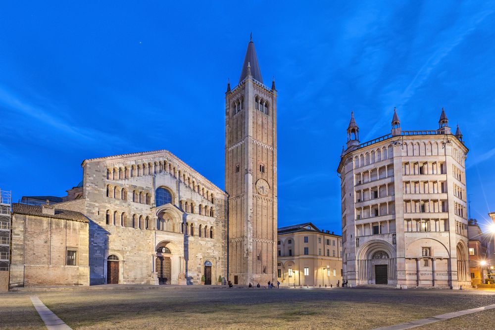 Centro storico di Parma di sera