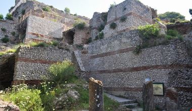 1659_5.jpg 1659_5.jpg