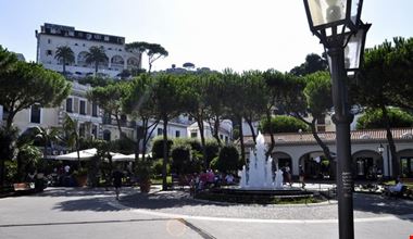 1668_5.jpg 1668_5.jpg
