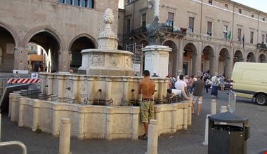 1810_2.jpg 1810_2.jpg