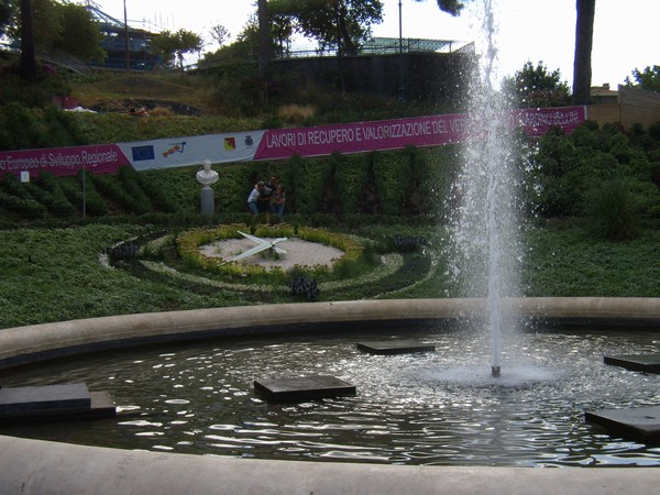 1980_2.jpg