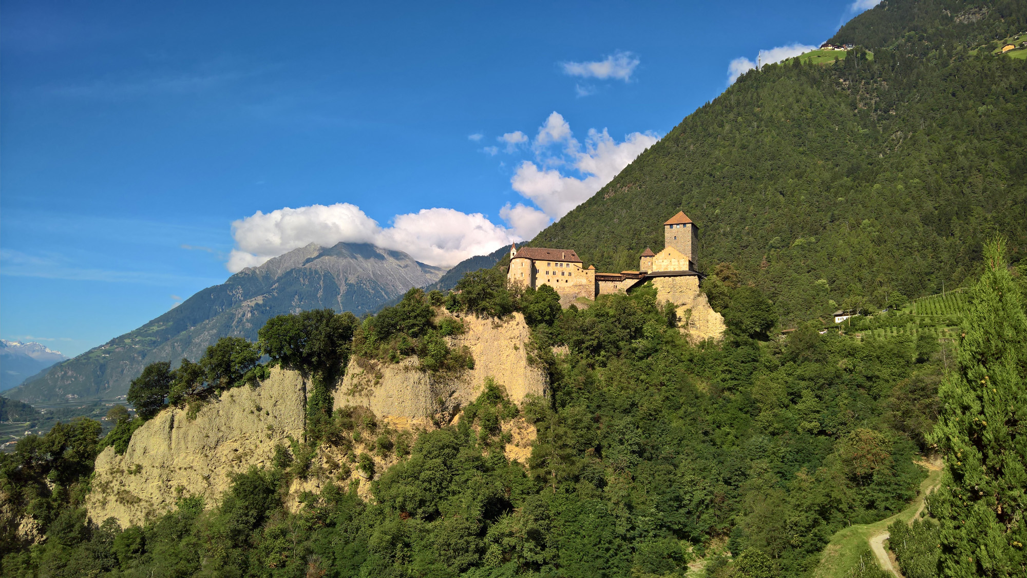 tirolo.jpg