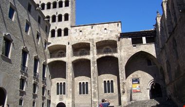574_8.jpg 574_8.jpg