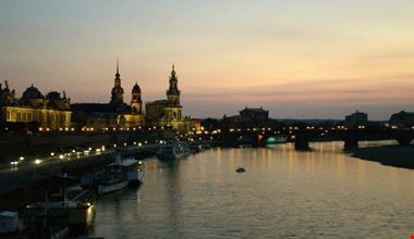 933_1.jpg 933_1.jpg